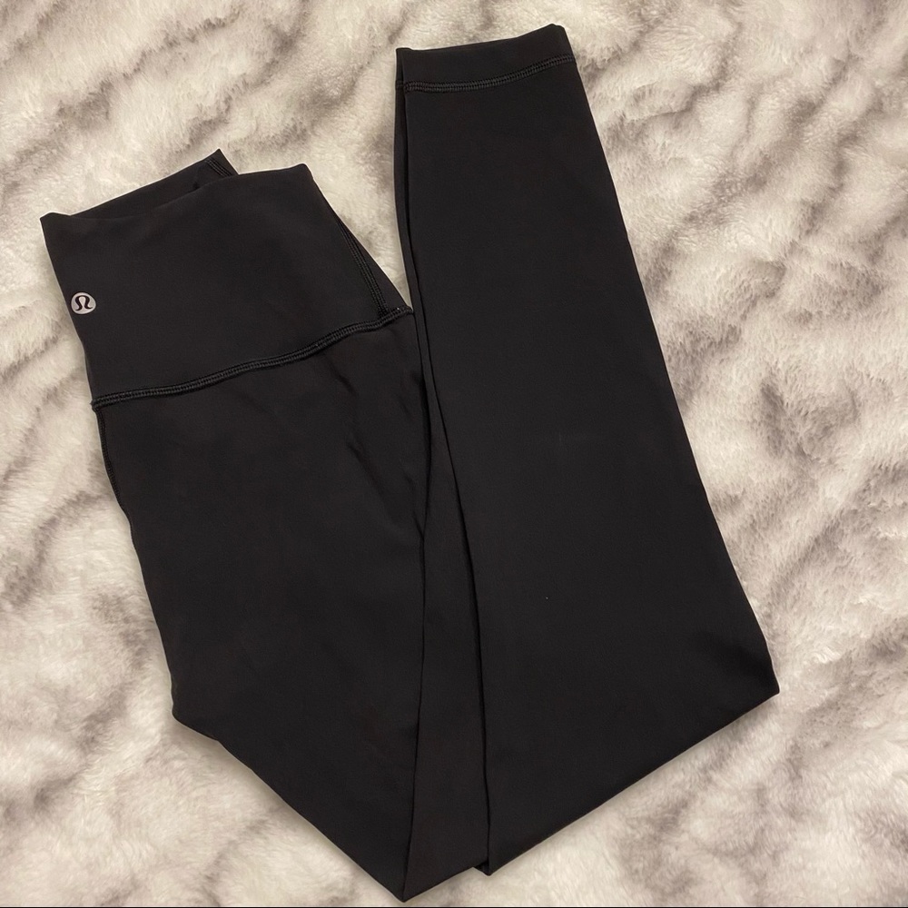 Lululemon wunder unders in full on luxtreme.